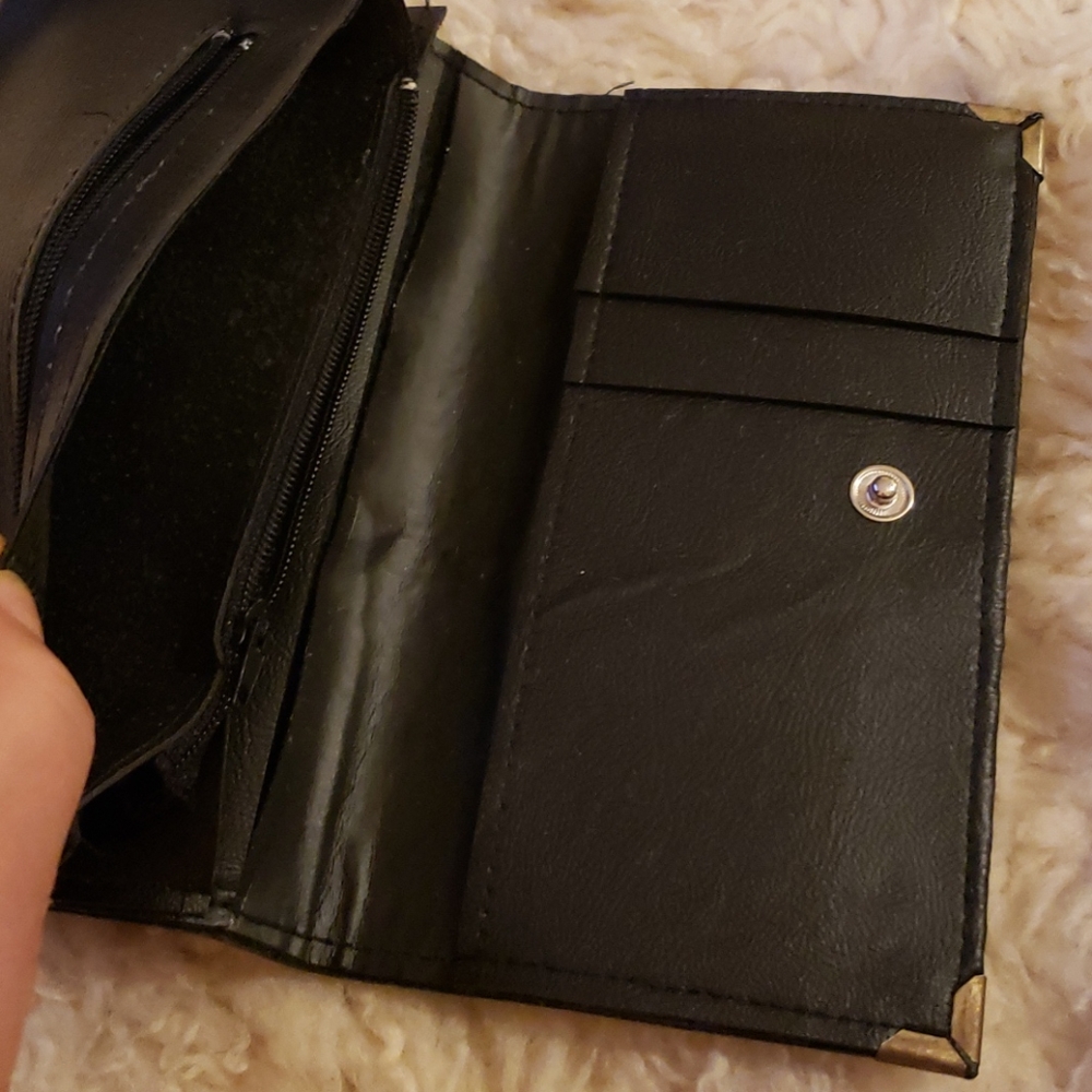 Lather Wallet - Picture 5 of 7
